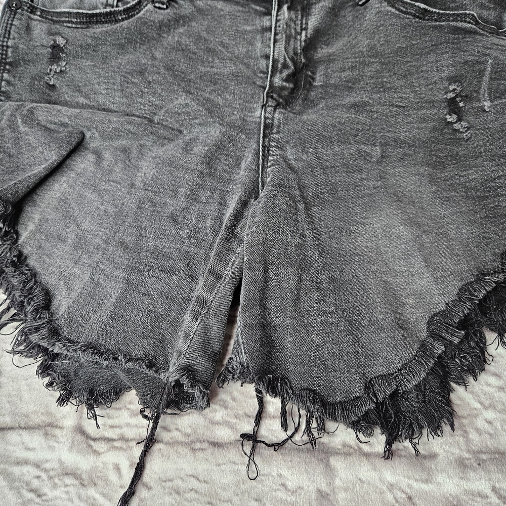 Seven7 Legging Shorts Black Jean Size 14 Womens - Picture 12 of 15